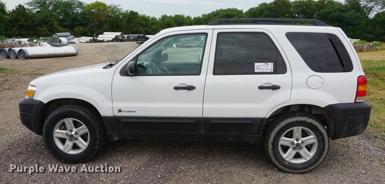 image for item DD7785 2007 Ford Escape Hybrid SUV
