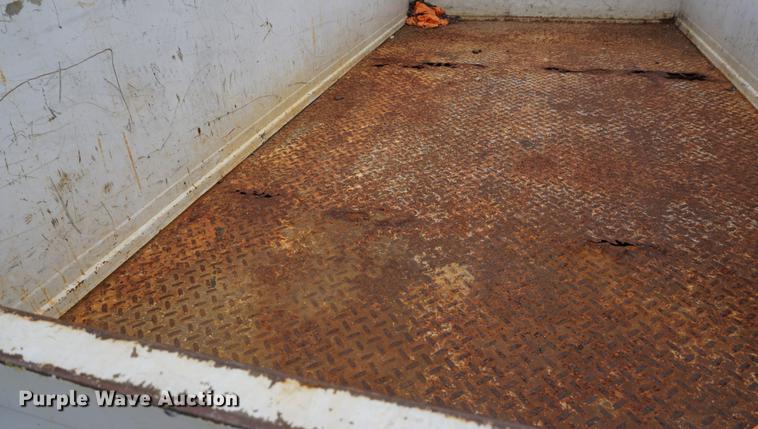 image for item DD7786 2006 Ford F250 Super Duty utility bed pickup truck