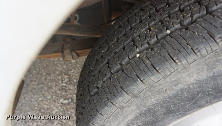 image for item DD7786 2006 Ford F250 Super Duty utility bed pickup truck