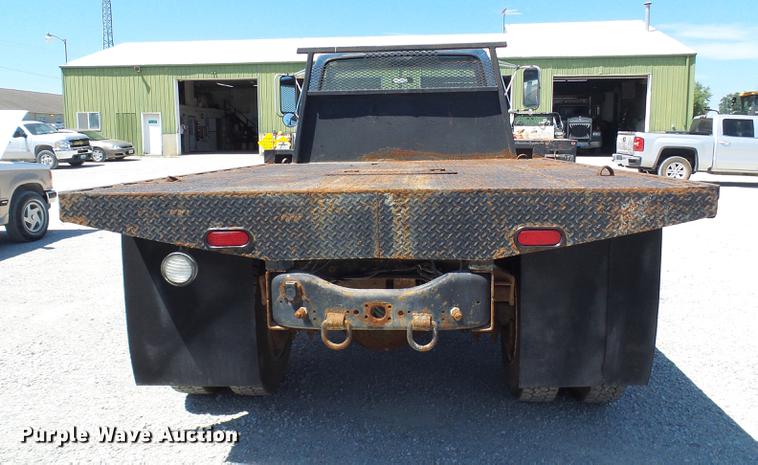 1993 Ford F700 flatbed truck in Plattsburg, MO | Item DD8613 sold