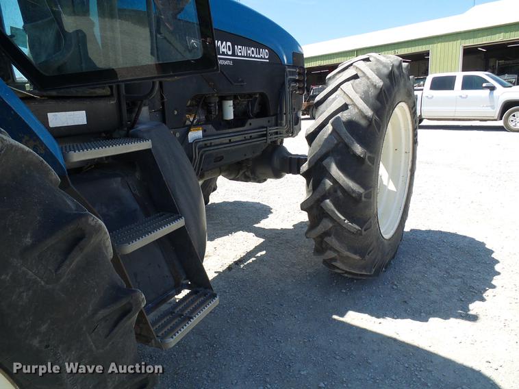 image for item DD8614 1998 New Holland TV140 bi-directional 4WD tractor