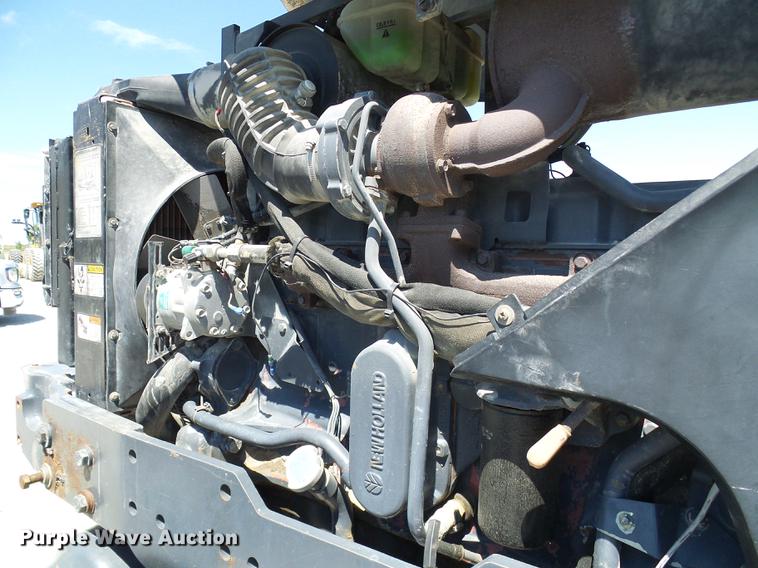 image for item DD8614 1998 New Holland TV140 bi-directional 4WD tractor