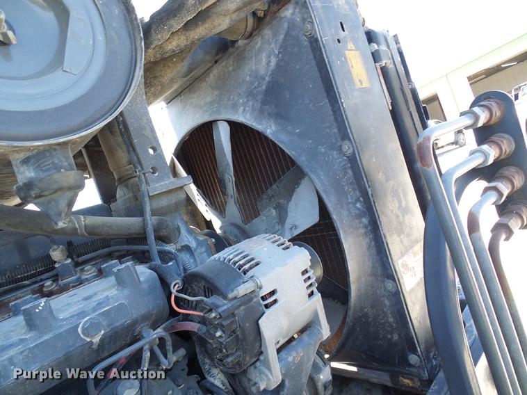 image for item DD8614 1998 New Holland TV140 bi-directional 4WD tractor