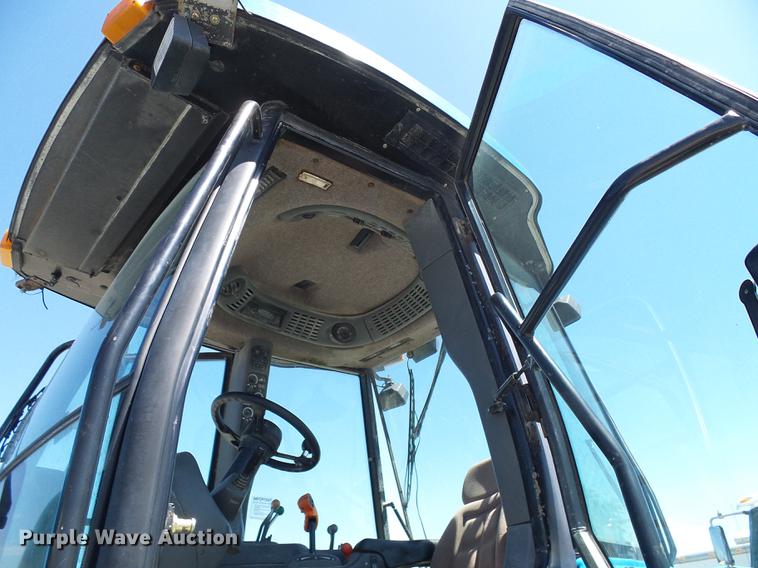 image for item DD8614 1998 New Holland TV140 bi-directional 4WD tractor