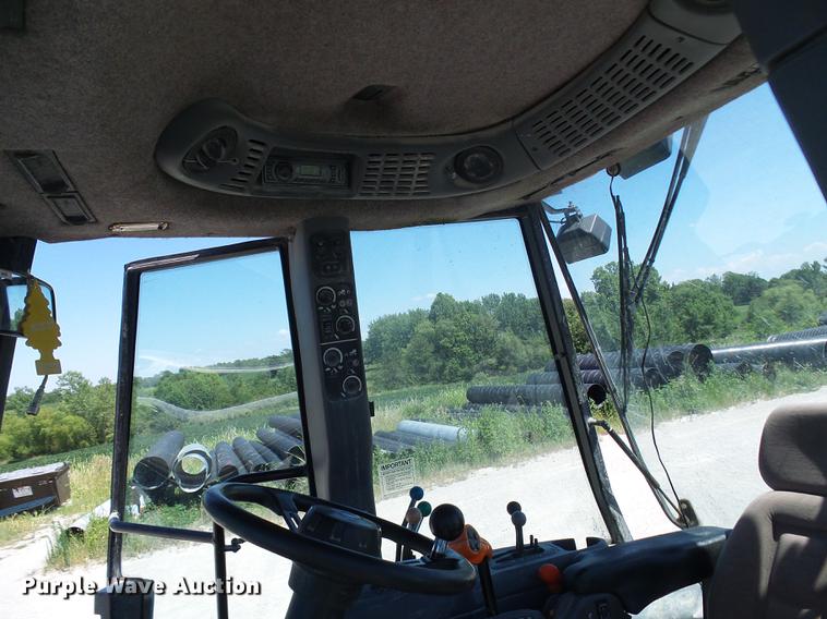 image for item DD8614 1998 New Holland TV140 bi-directional 4WD tractor