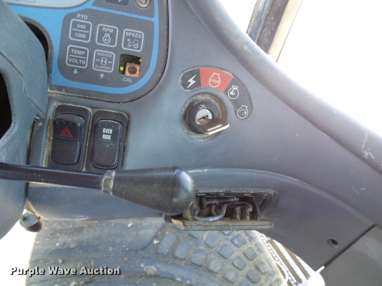 image for item DD8614 1998 New Holland TV140 bi-directional 4WD tractor