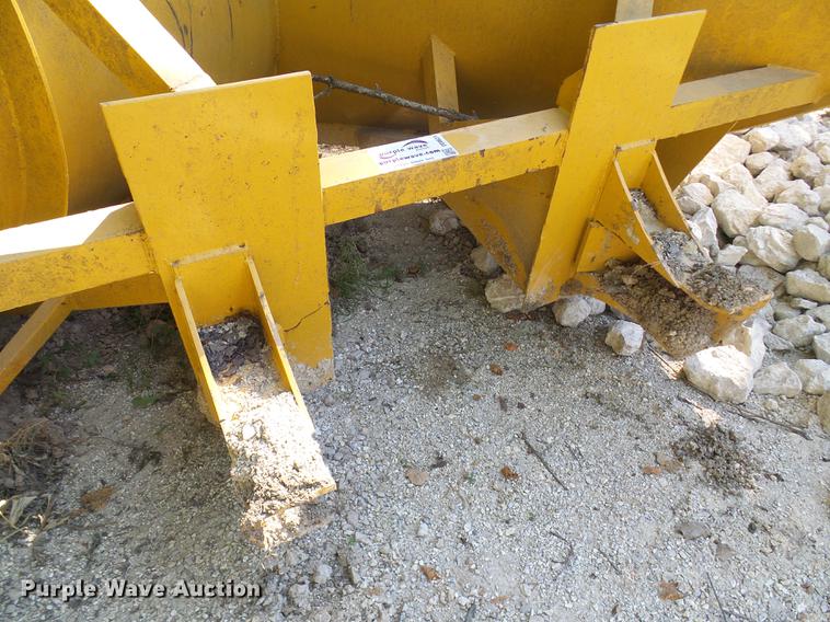 image for item DD8631 Balderson V-plow