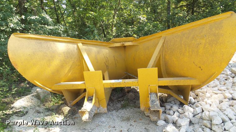 image for item DD8631 Balderson V-plow