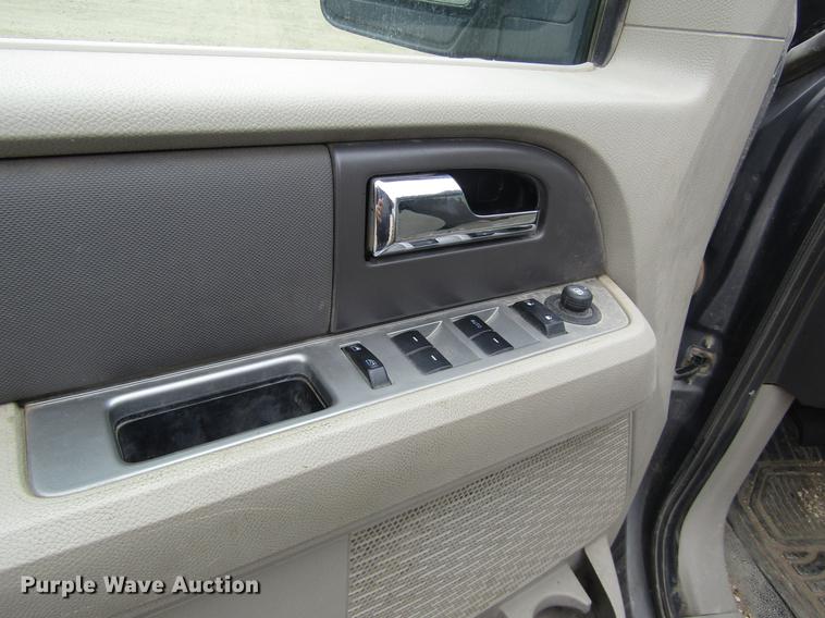 image for item DD8838 2010 Ford Expedition SUV