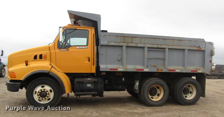 image for item DD8839 1998 Ford LTLA9000 Louisville dump truck