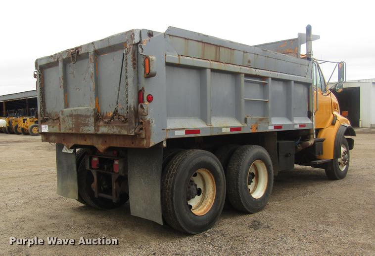image for item DD8839 1998 Ford LTLA9000 Louisville dump truck