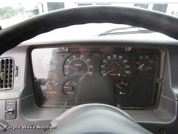 image for item DD8839 1998 Ford LTLA9000 Louisville dump truck