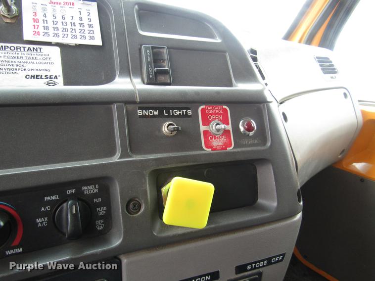 image for item DD8839 1998 Ford LTLA9000 Louisville dump truck