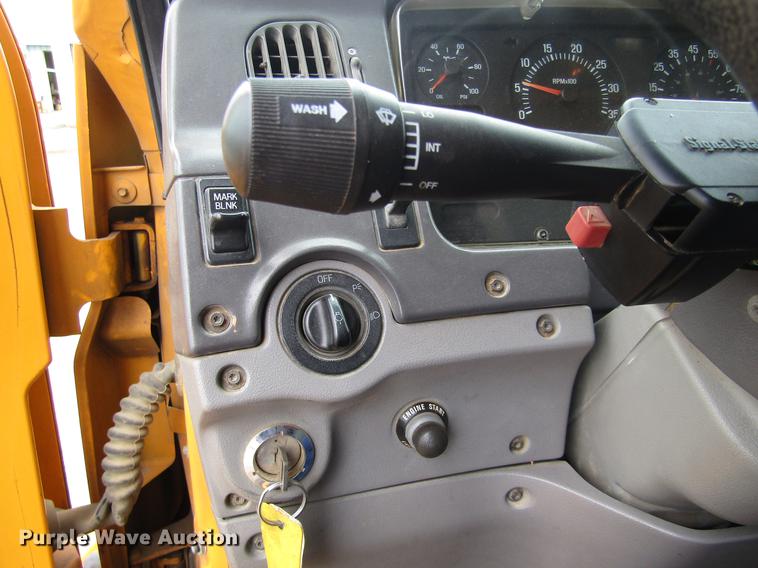 image for item DD8839 1998 Ford LTLA9000 Louisville dump truck