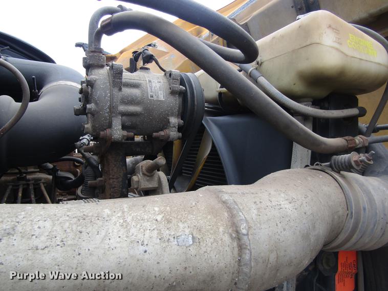 image for item DD8839 1998 Ford LTLA9000 Louisville dump truck