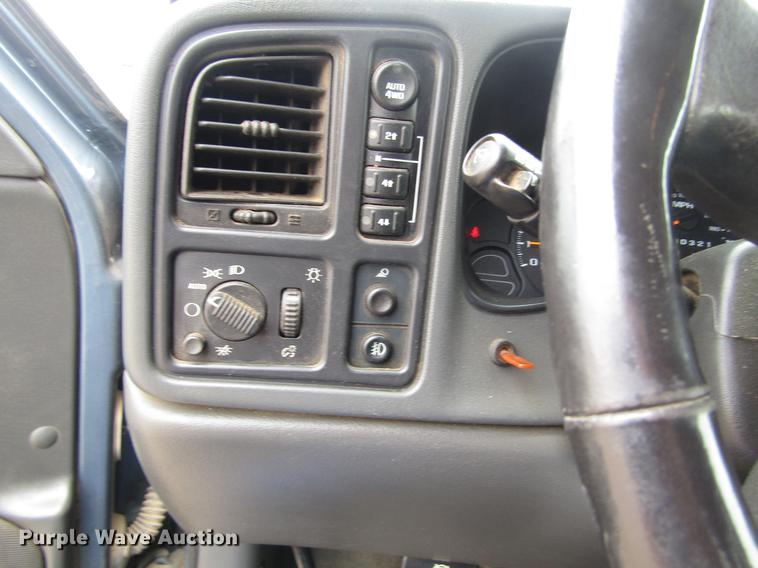 image for item DD8840 2007 Chevrolet Silverado 1500 Z71 Crew Cab pickup truck