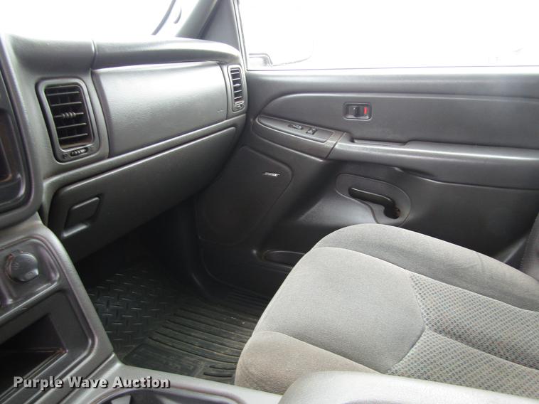 image for item DD8840 2007 Chevrolet Silverado 1500 Z71 Crew Cab pickup truck