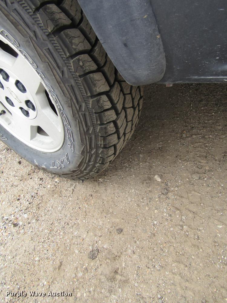 image for item DD8840 2007 Chevrolet Silverado 1500 Z71 Crew Cab pickup truck