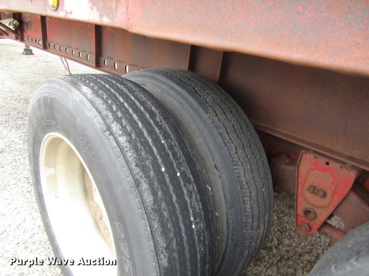 image for item DD8841 1985 Great Dane flatbed trailer