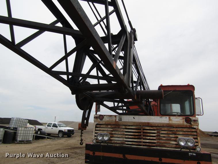 image for item DD8842 1975 Link Belt HC78B truck crane