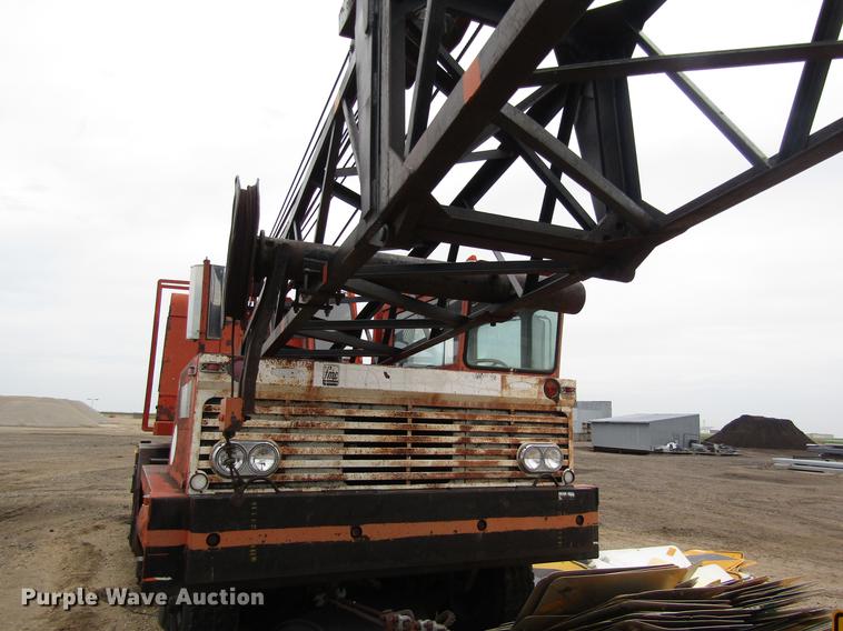 image for item DD8842 1975 Link Belt HC78B truck crane