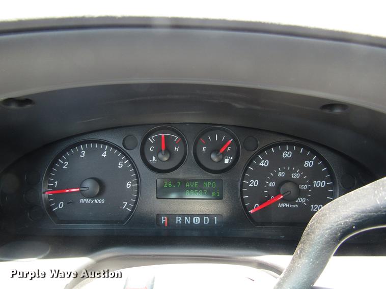 image for item DD8867 2007 Ford Taurus