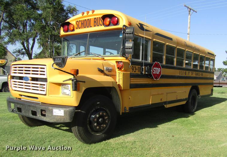 image for item DD8868 1993 Ford B700 school bus