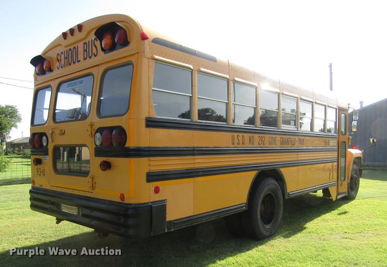 image for item DD8868 1993 Ford B700 school bus