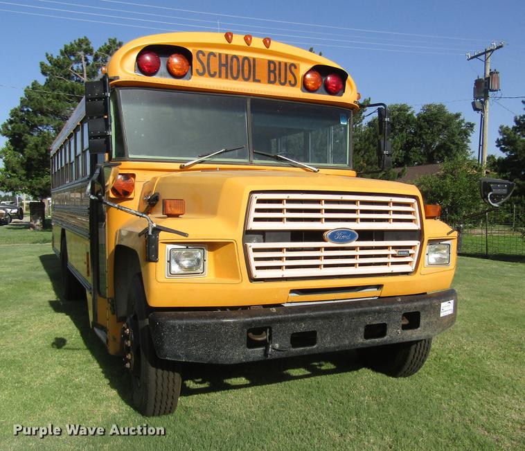image for item DD8868 1993 Ford B700 school bus