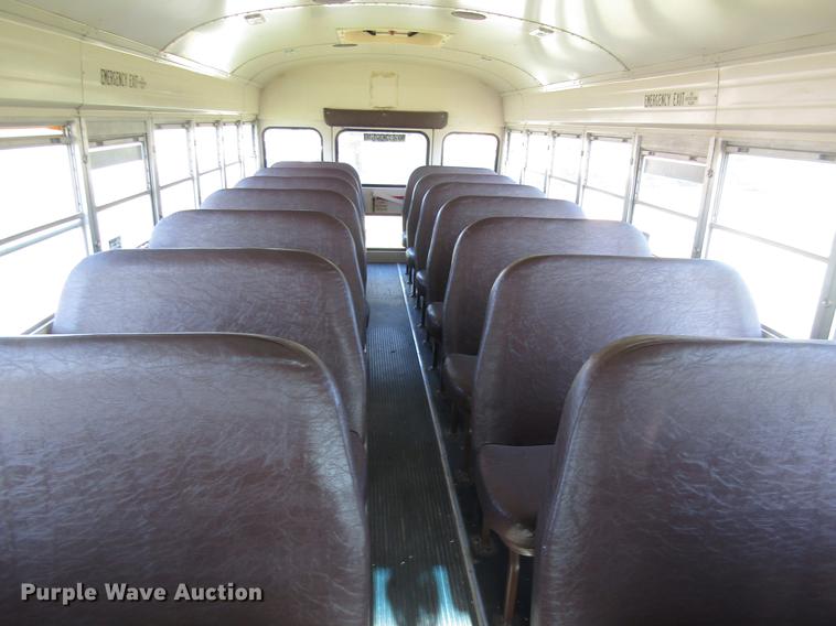 image for item DD8868 1993 Ford B700 school bus