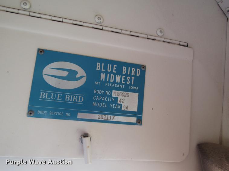 image for item DD8868 1993 Ford B700 school bus