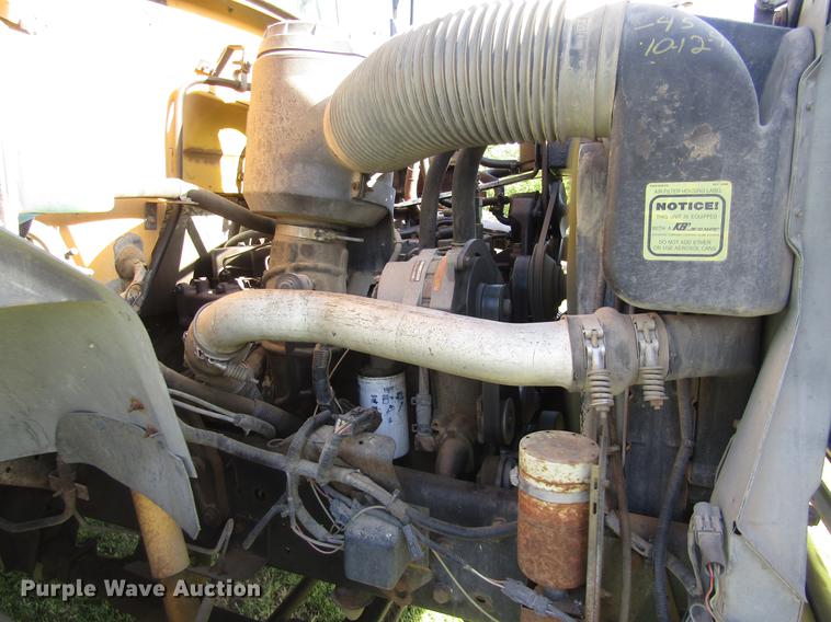 image for item DD8868 1993 Ford B700 school bus