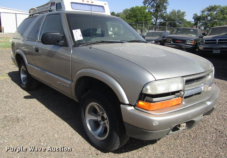 image for item DD8869 2001 Chevrolet Blazer SUV