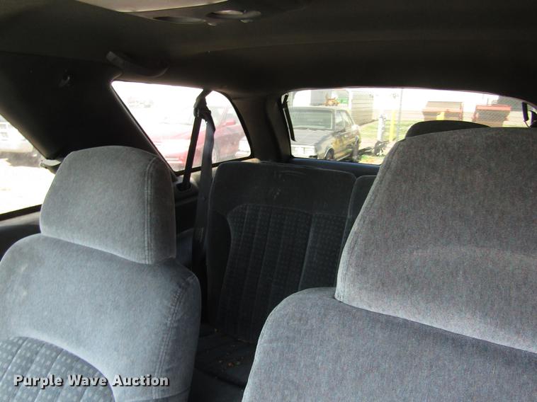 image for item DD8869 2001 Chevrolet Blazer SUV