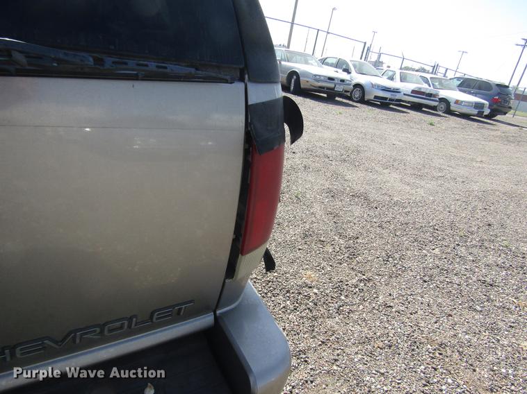 image for item DD8869 2001 Chevrolet Blazer SUV