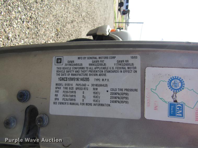 image for item DD8869 2001 Chevrolet Blazer SUV