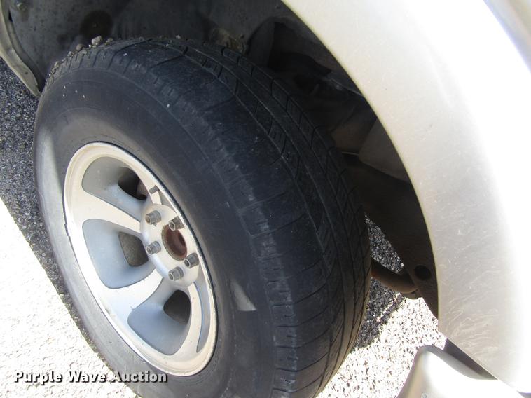 image for item DD8869 2001 Chevrolet Blazer SUV