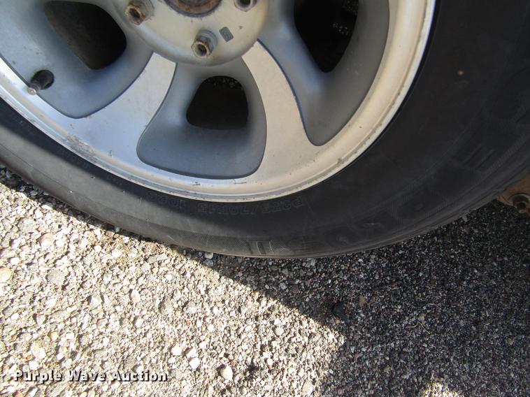 image for item DD8869 2001 Chevrolet Blazer SUV