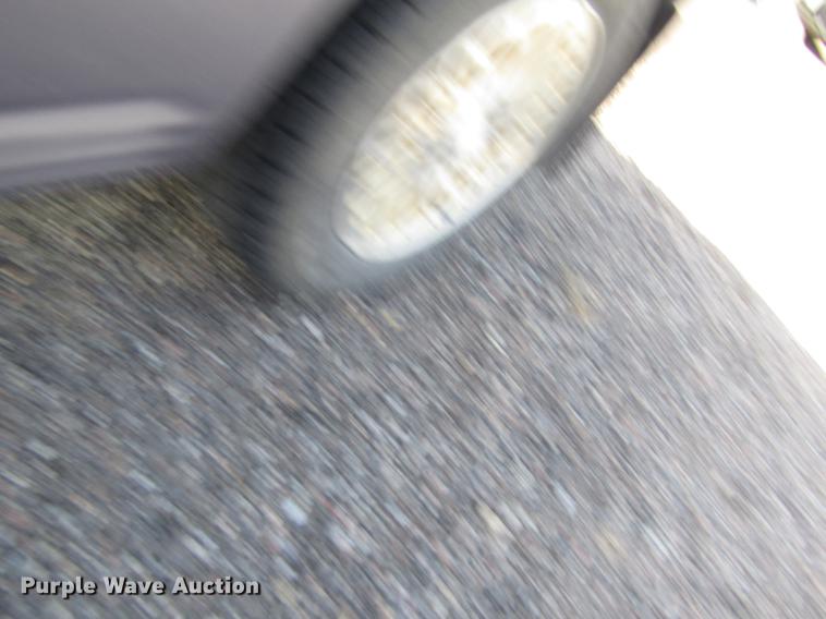 image for item DD8870 1996 Chrysler Town & Country van