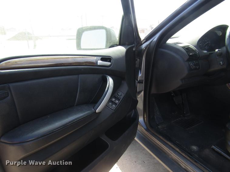 image for item DD8872 2003 BMW X5 SUV