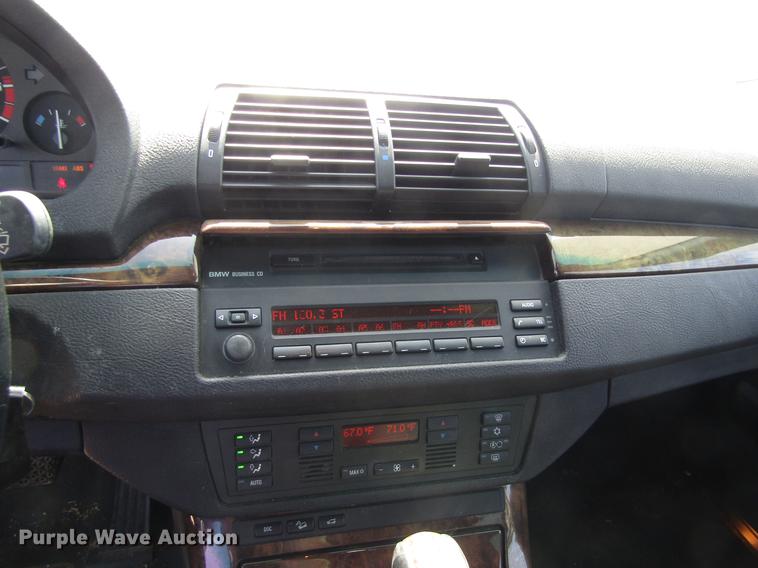 image for item DD8872 2003 BMW X5 SUV