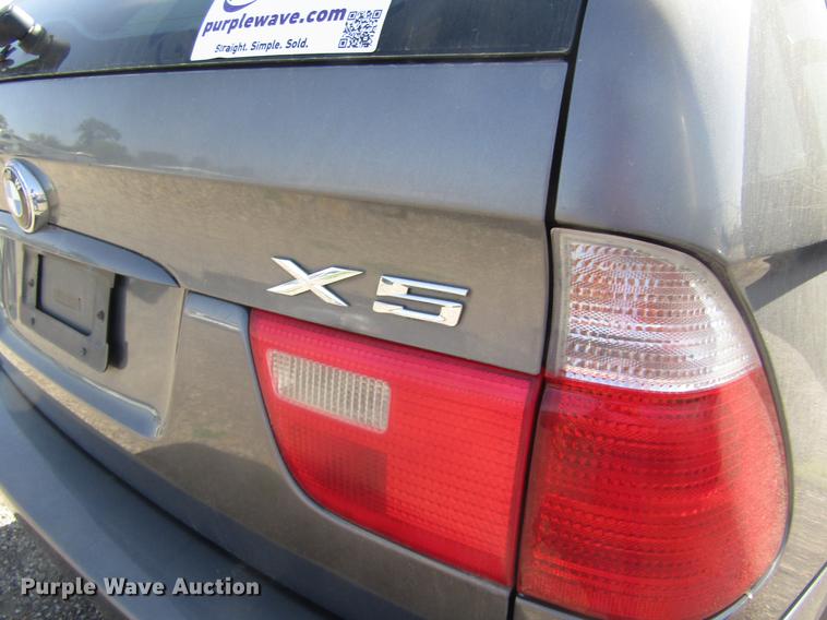 image for item DD8872 2003 BMW X5 SUV