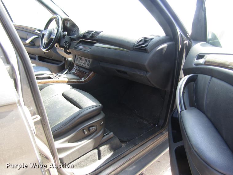 image for item DD8872 2003 BMW X5 SUV