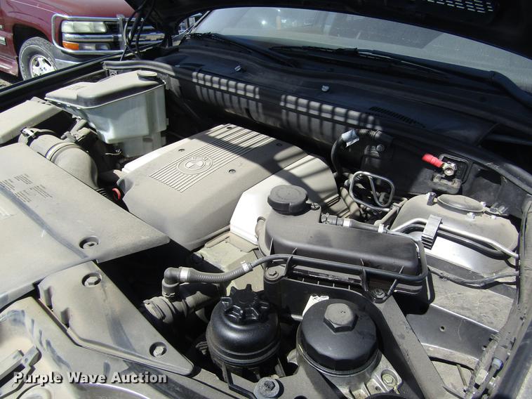 image for item DD8872 2003 BMW X5 SUV