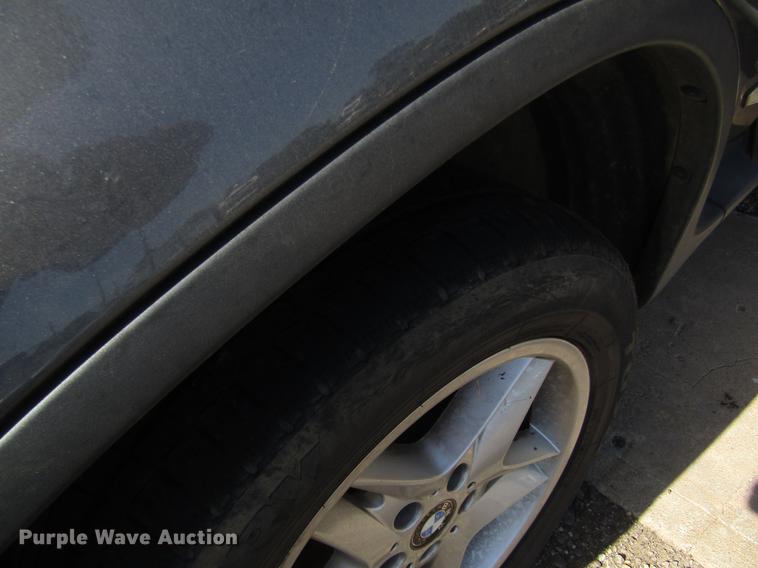 image for item DD8872 2003 BMW X5 SUV
