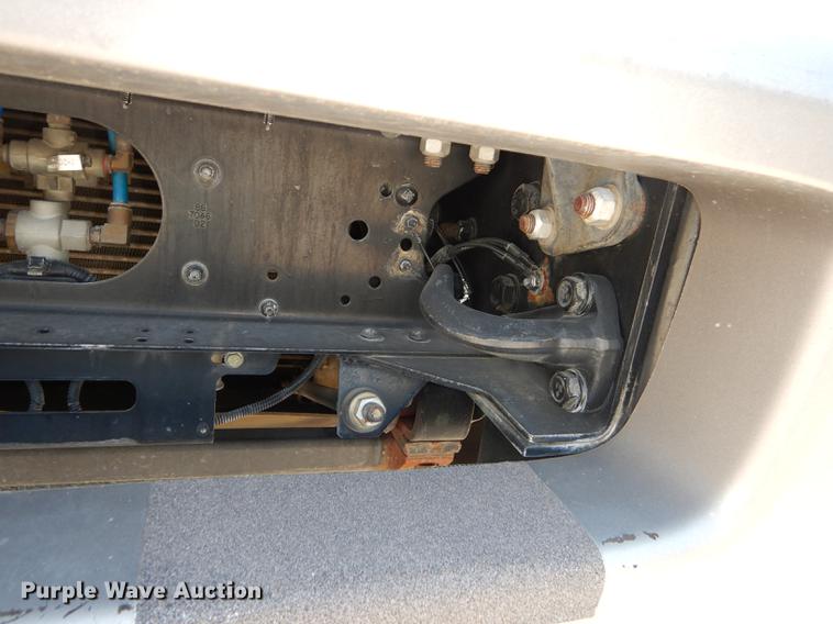 image for item DE1829 2002 GMC T7500 street sweeper truck