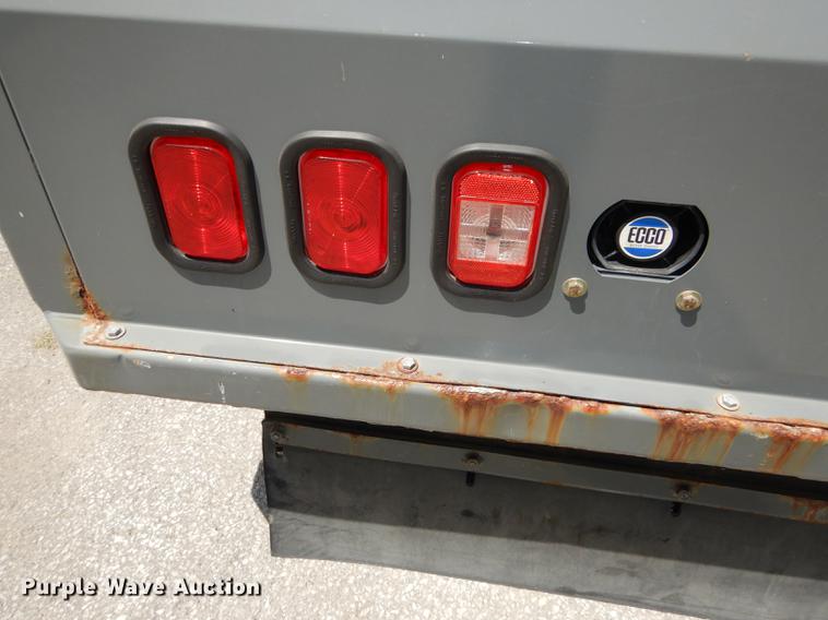 image for item DE1829 2002 GMC T7500 street sweeper truck