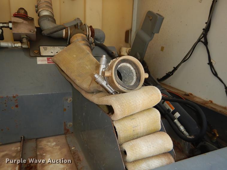 image for item DE1829 2002 GMC T7500 street sweeper truck