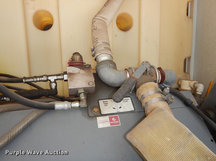 image for item DE1829 2002 GMC T7500 street sweeper truck