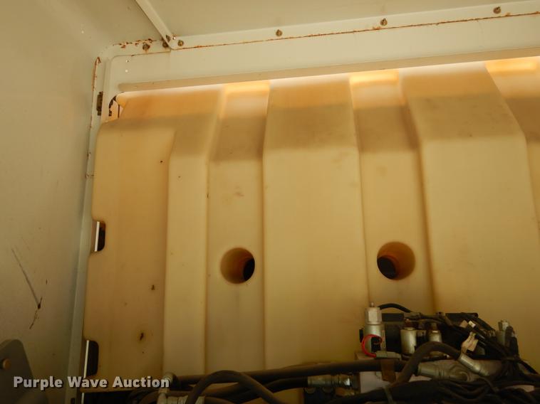 image for item DE1829 2002 GMC T7500 street sweeper truck